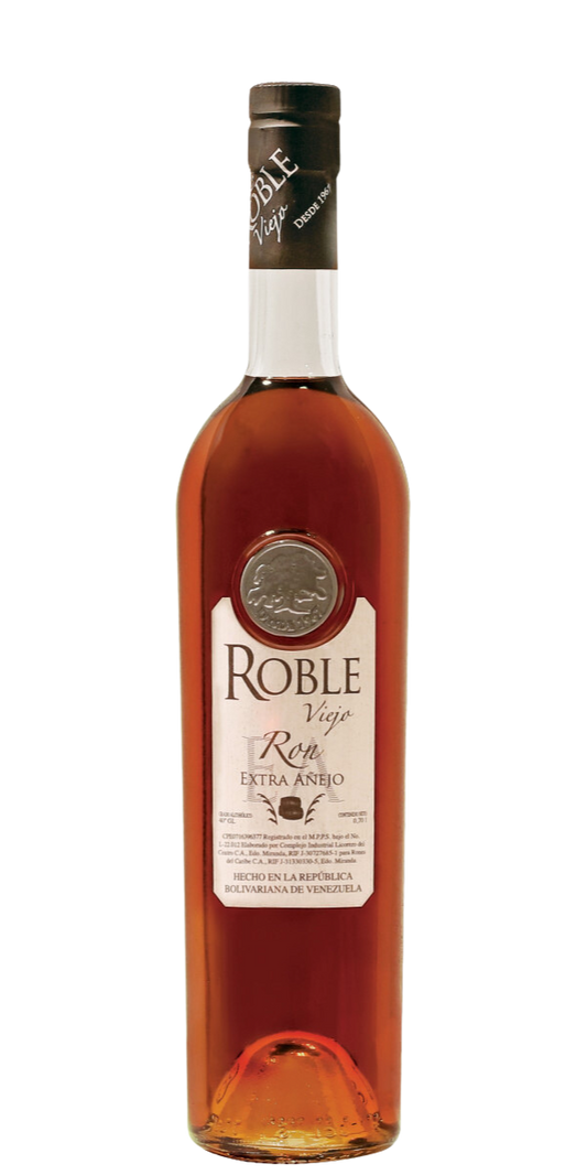 Ron Roble Viejo, Extra Anejo Rum, Venezuela, 700 ml
